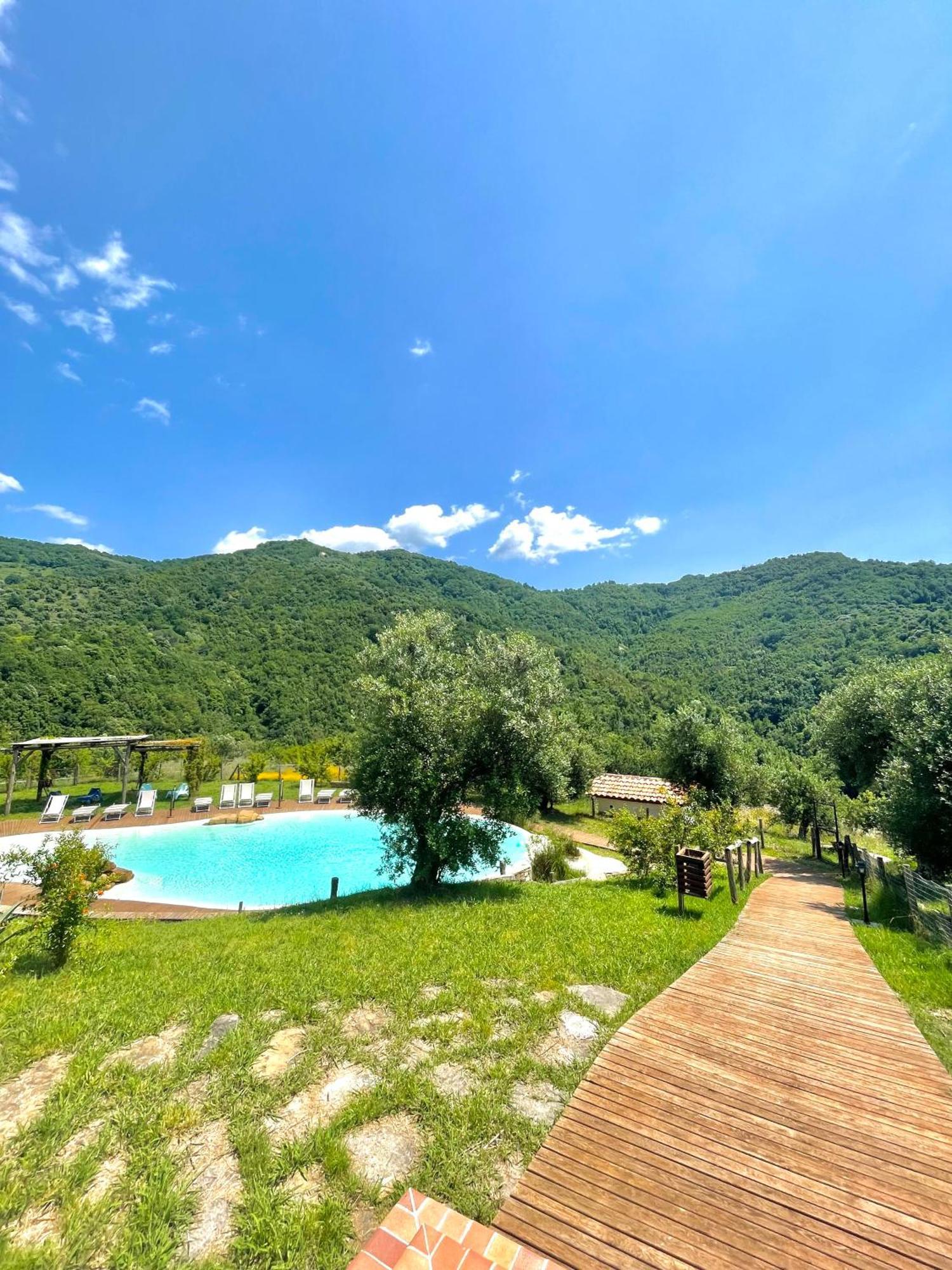 Agriturismo Piano Di Andrea Ostigliano Bagian luar foto