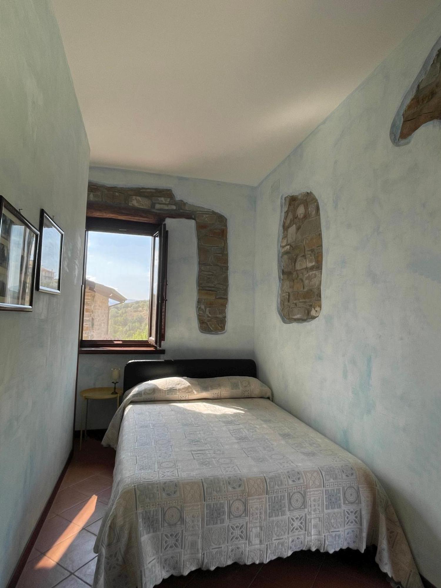 Agriturismo Piano Di Andrea Ostigliano Bagian luar foto
