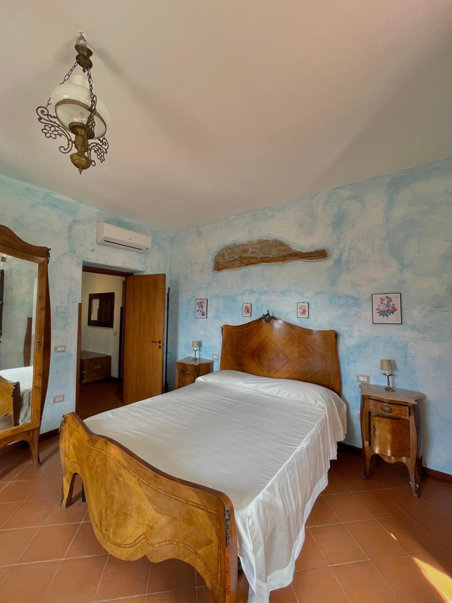 Agriturismo Piano Di Andrea Ostigliano Bagian luar foto